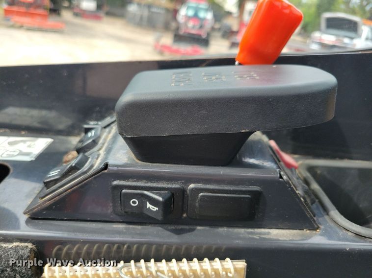 image for item IQ9957 2021 Bobcat L28  compact wheel loader