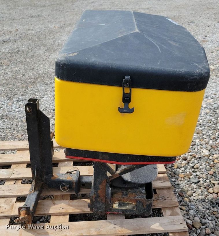 image for item IQ9958 SnowEx Mini Pro 575X  spreader