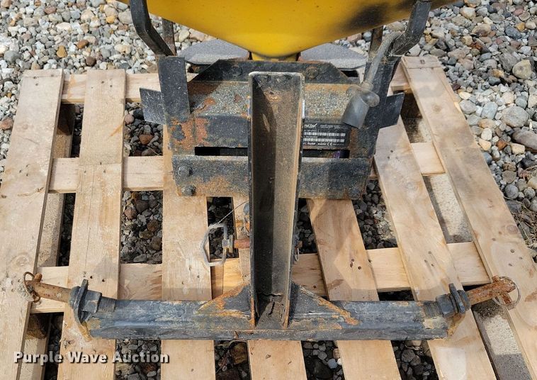 image for item IQ9958 SnowEx Mini Pro 575X  spreader