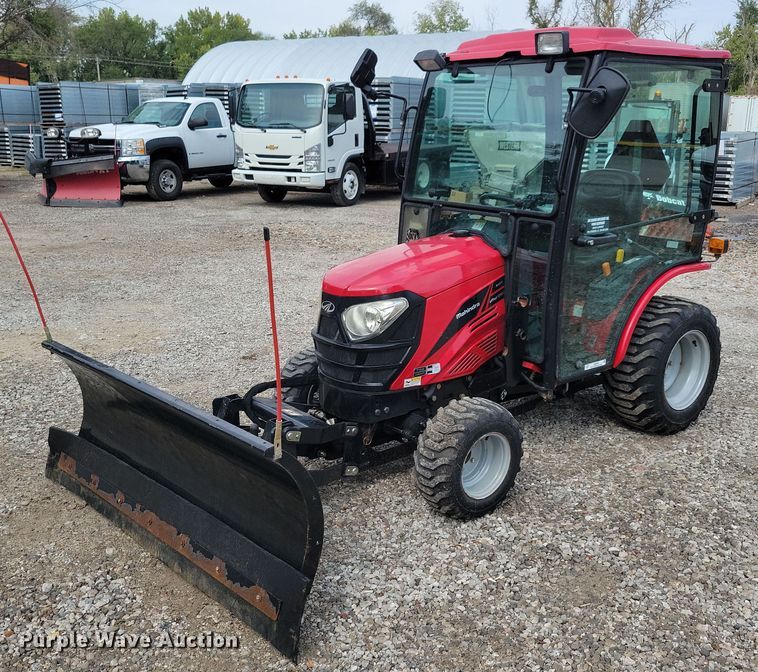 image for item IQ9959 Mahindra eMax25S HST  MFWD tractor
