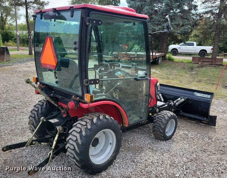 image for item IQ9959 Mahindra eMax25S HST  MFWD tractor