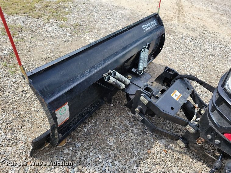 image for item IQ9959 Mahindra eMax25S HST  MFWD tractor