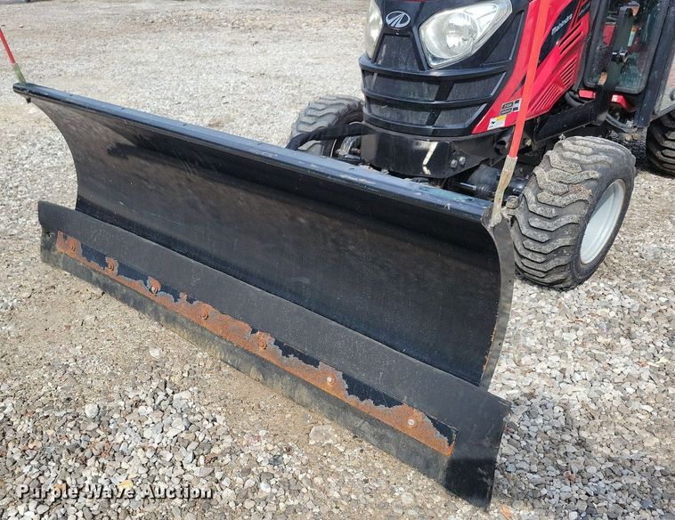 image for item IQ9959 Mahindra eMax25S HST  MFWD tractor