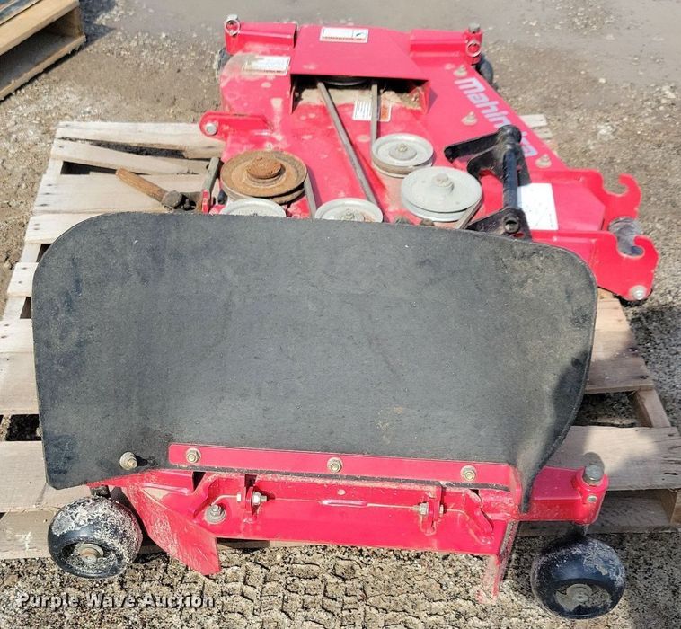 image for item IQ9959 Mahindra eMax25S HST  MFWD tractor