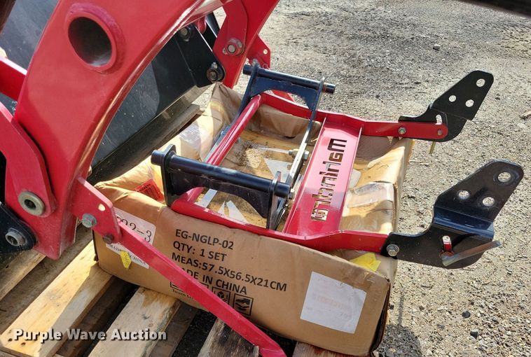 image for item IQ9959 Mahindra eMax25S HST  MFWD tractor