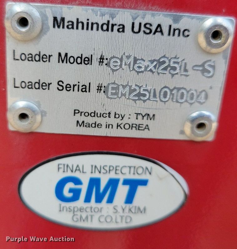 image for item IQ9959 Mahindra eMax25S HST  MFWD tractor