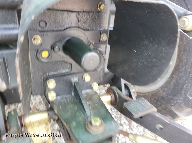 image for item IQ9959 Mahindra eMax25S HST  MFWD tractor