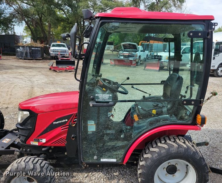 image for item IQ9959 Mahindra eMax25S HST  MFWD tractor