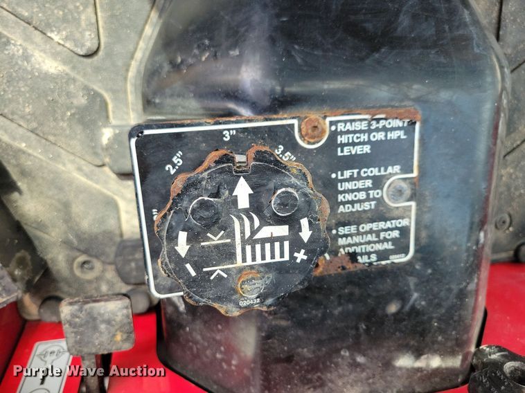 image for item IQ9959 Mahindra eMax25S HST  MFWD tractor