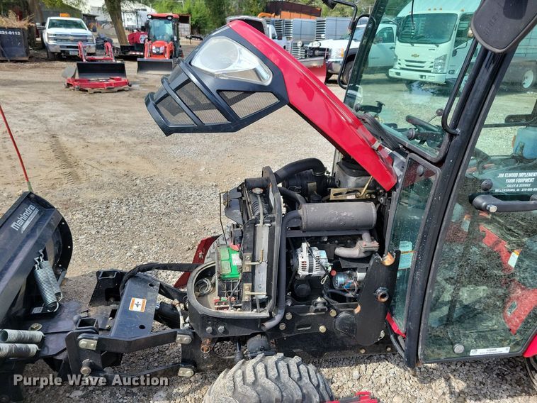 image for item IQ9959 Mahindra eMax25S HST  MFWD tractor