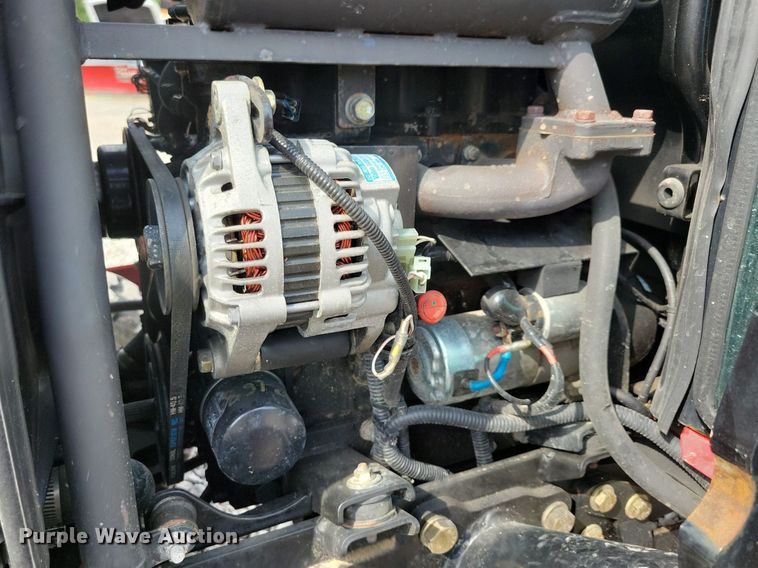 image for item IQ9959 Mahindra eMax25S HST  MFWD tractor