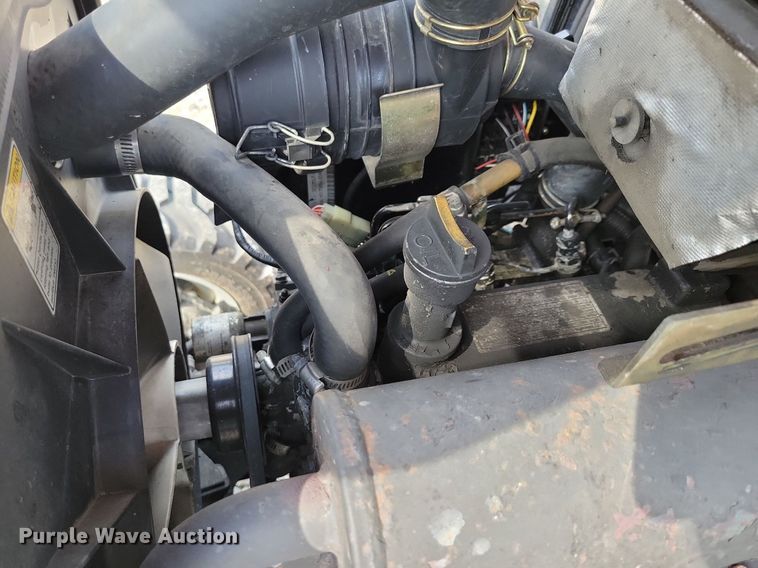 image for item IQ9959 Mahindra eMax25S HST  MFWD tractor