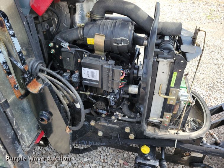 image for item IQ9959 Mahindra eMax25S HST  MFWD tractor