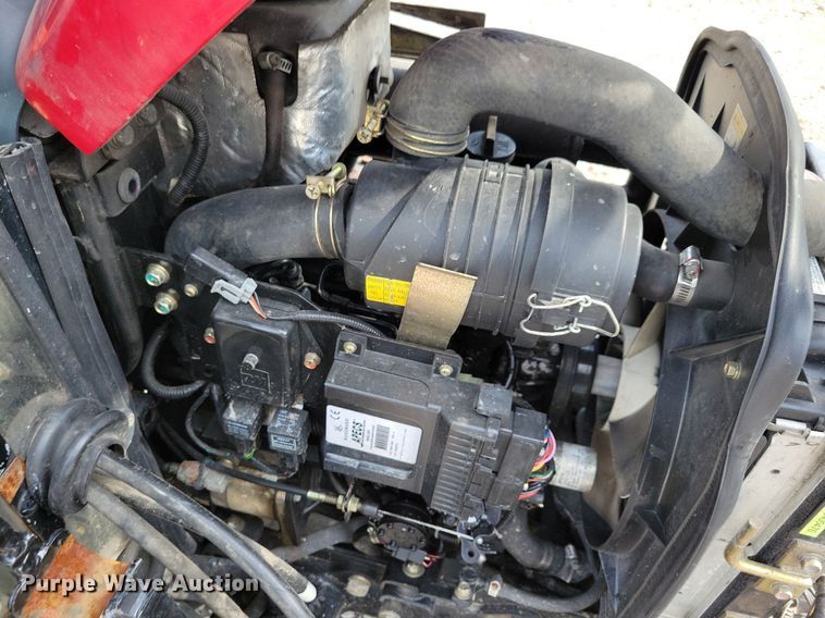 image for item IQ9959 Mahindra eMax25S HST  MFWD tractor