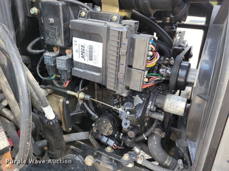 image for item IQ9959 Mahindra eMax25S HST  MFWD tractor