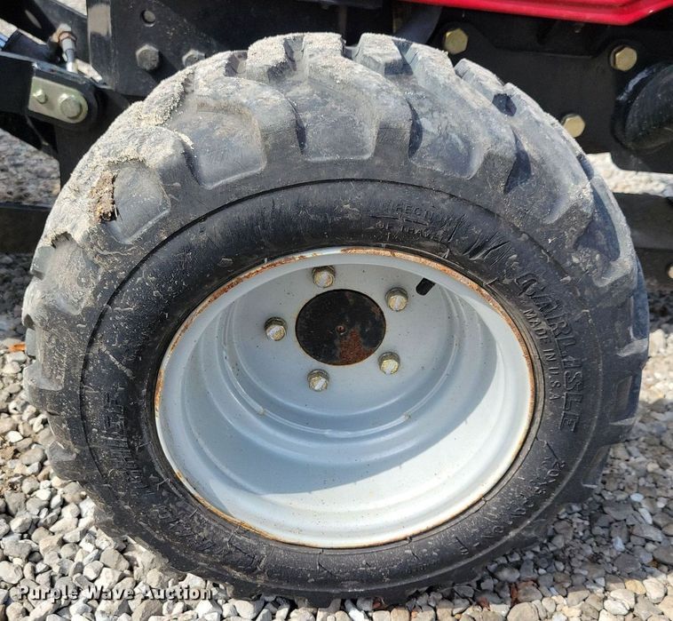 image for item IQ9959 Mahindra eMax25S HST  MFWD tractor