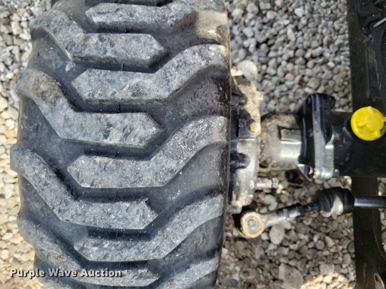 image for item IQ9959 Mahindra eMax25S HST  MFWD tractor