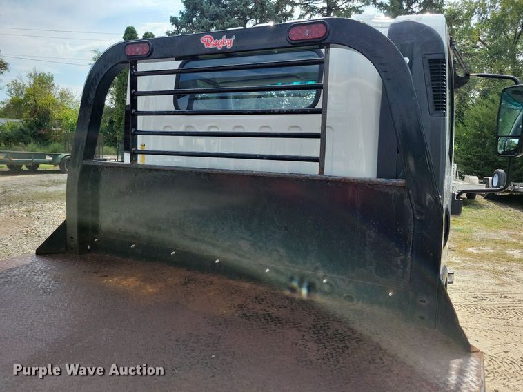 image for item IQ9960 2021 Chevrolet 4500  flatbed truck