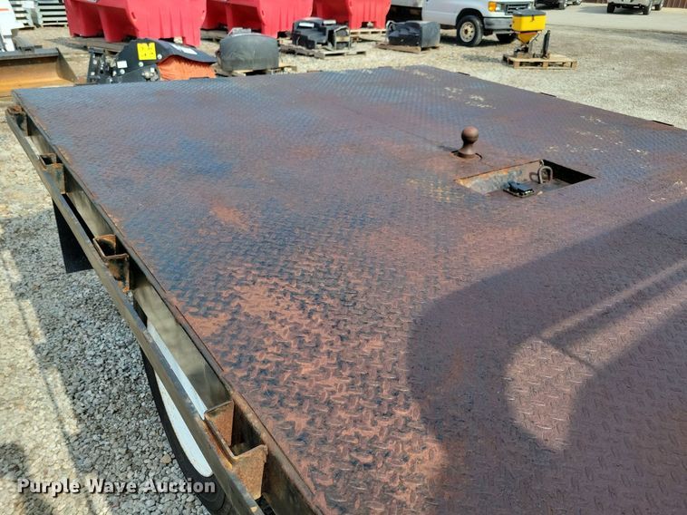 image for item IQ9960 2021 Chevrolet 4500  flatbed truck