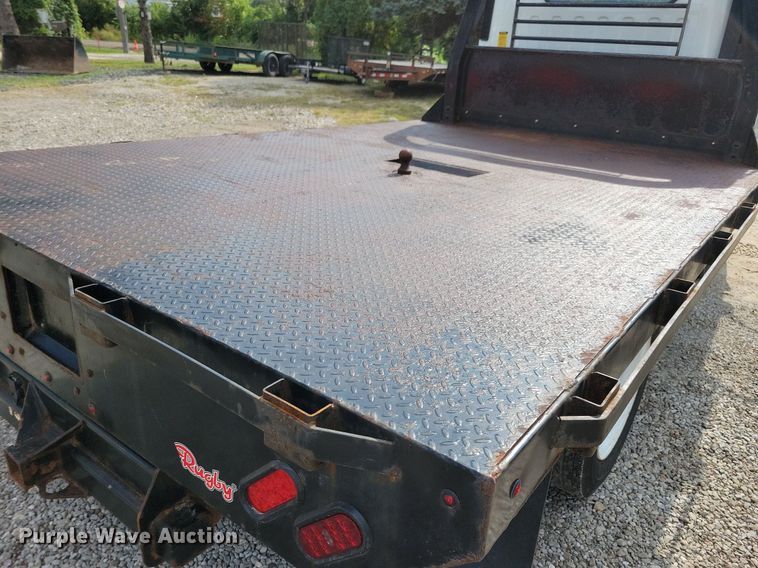 image for item IQ9960 2021 Chevrolet 4500  flatbed truck