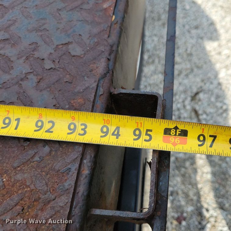 image for item IQ9960 2021 Chevrolet 4500  flatbed truck