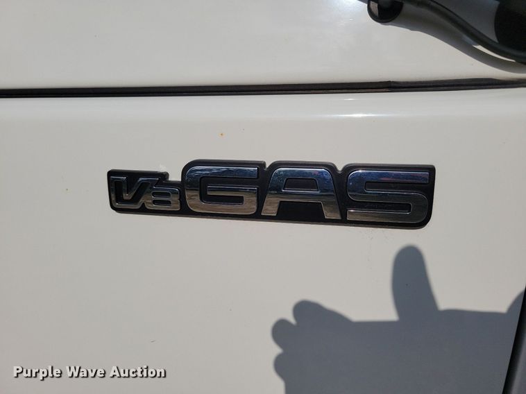 image for item IQ9960 2021 Chevrolet 4500  flatbed truck