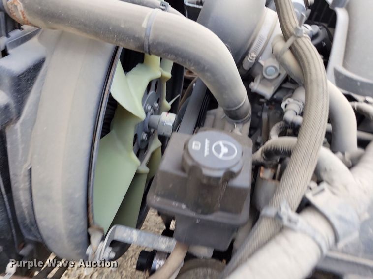 image for item IQ9960 2021 Chevrolet 4500  flatbed truck