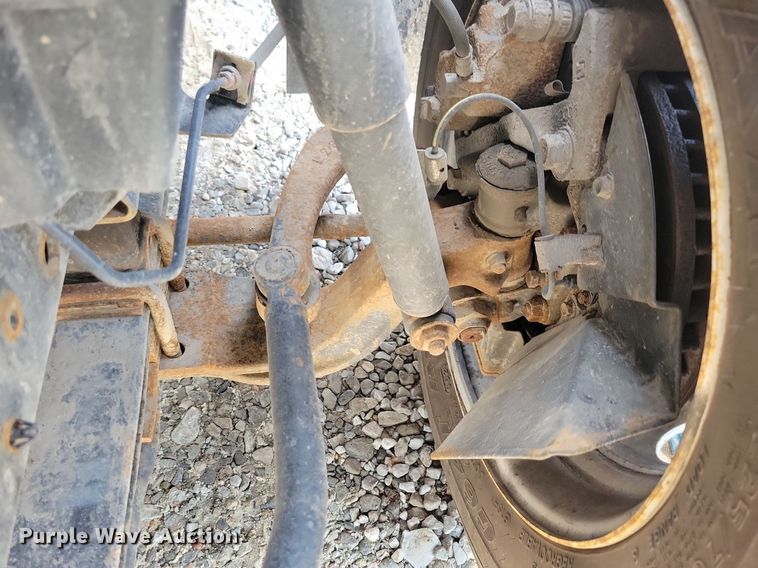 image for item IQ9960 2021 Chevrolet 4500  flatbed truck