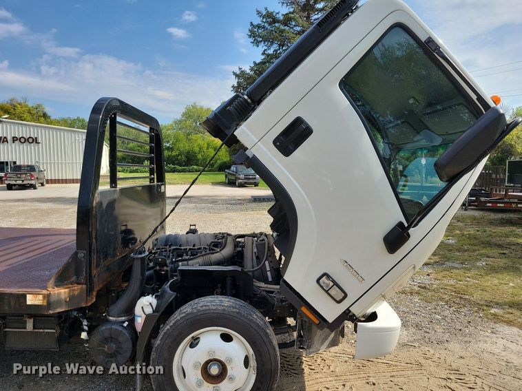 image for item IQ9960 2021 Chevrolet 4500  flatbed truck