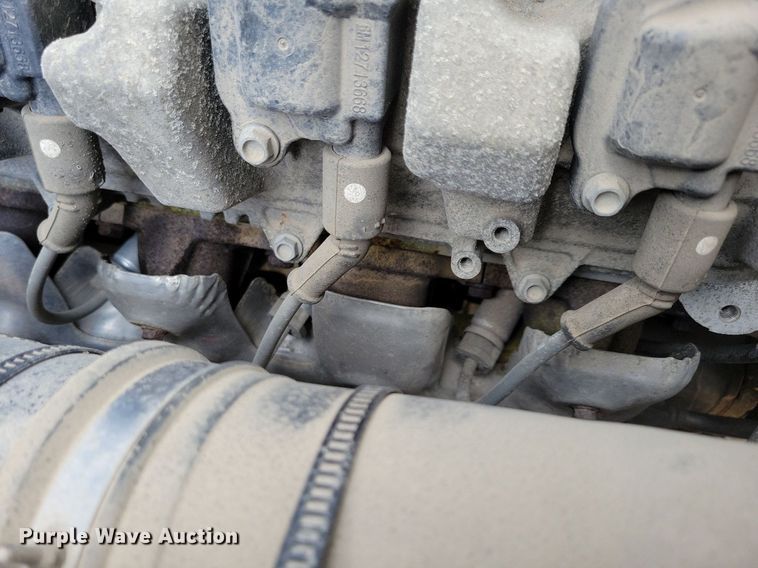 image for item IQ9960 2021 Chevrolet 4500  flatbed truck