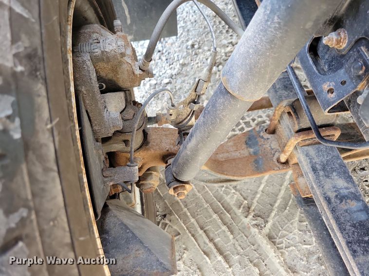 image for item IQ9960 2021 Chevrolet 4500  flatbed truck