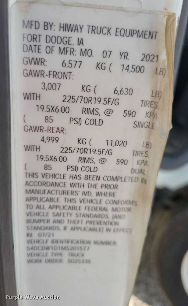 image for item IQ9960 2021 Chevrolet 4500  flatbed truck