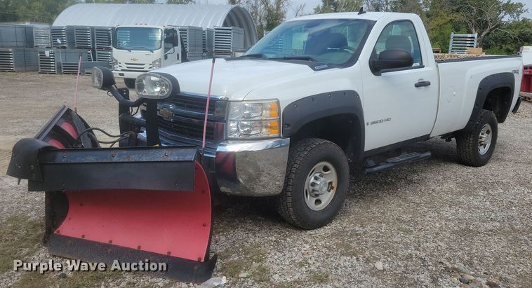 image for item IQ9961 2009 Chevrolet Silverado 2500HD  pickup truck