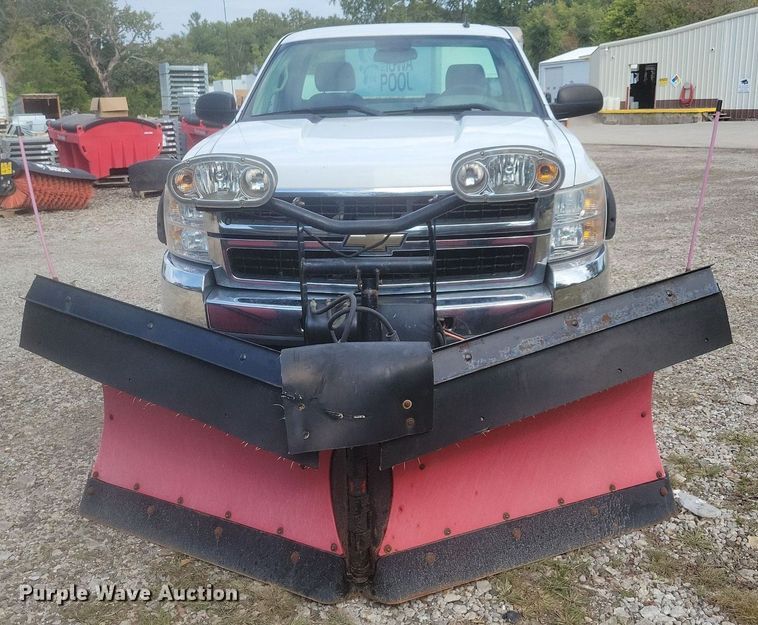 image for item IQ9961 2009 Chevrolet Silverado 2500HD  pickup truck