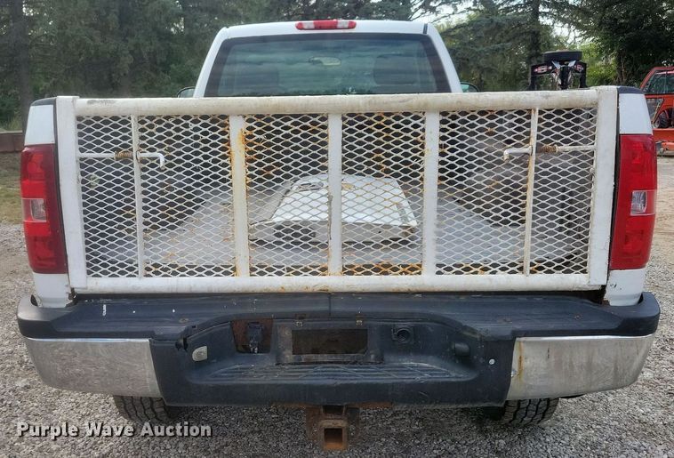 image for item IQ9961 2009 Chevrolet Silverado 2500HD  pickup truck