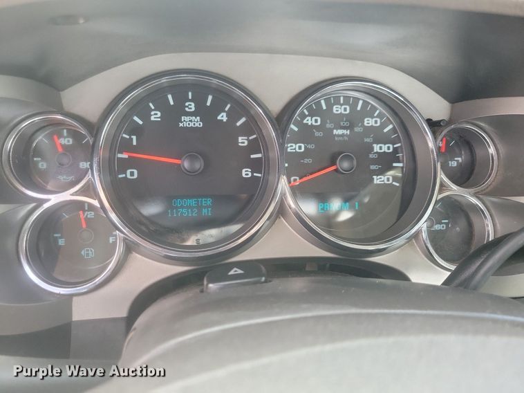 image for item IQ9961 2009 Chevrolet Silverado 2500HD  pickup truck