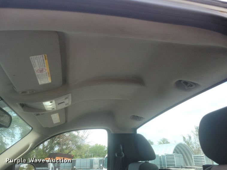 image for item IQ9961 2009 Chevrolet Silverado 2500HD  pickup truck