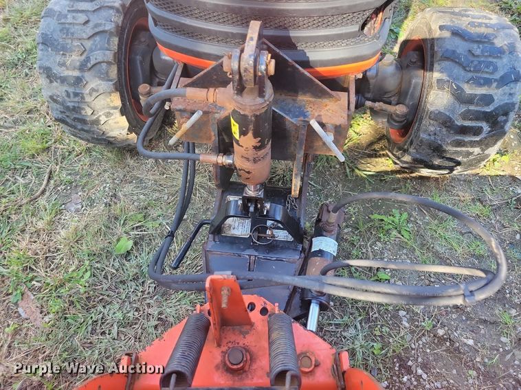 image for item IQ9962 Kubota BX2370  MFWD tractor