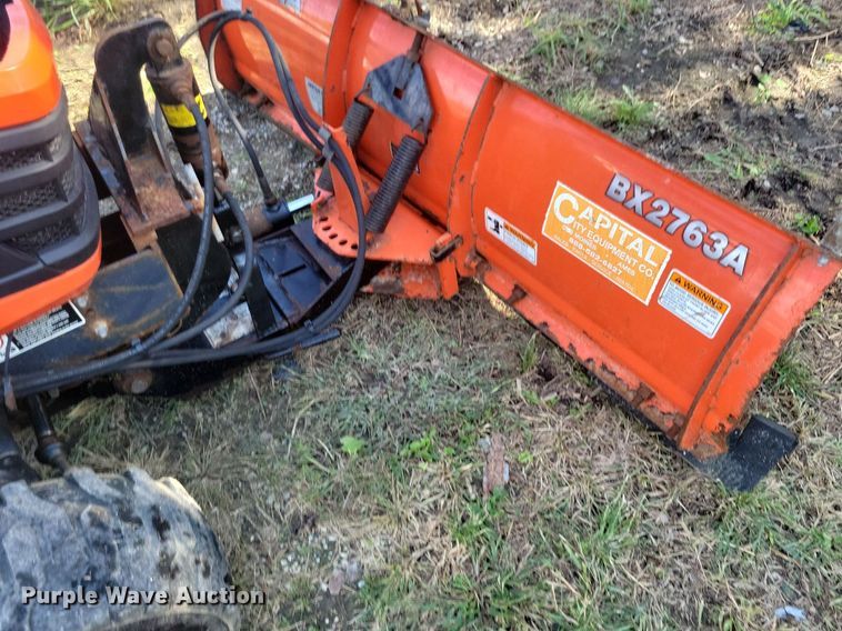 image for item IQ9962 Kubota BX2370  MFWD tractor