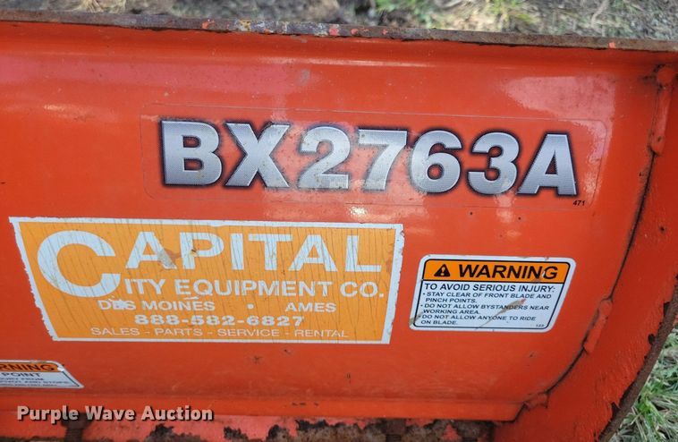 image for item IQ9962 Kubota BX2370  MFWD tractor