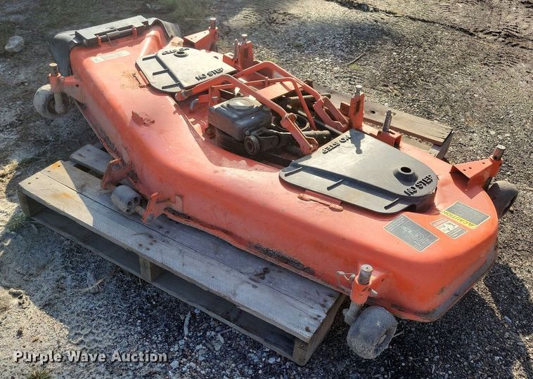 image for item IQ9962 Kubota BX2370  MFWD tractor