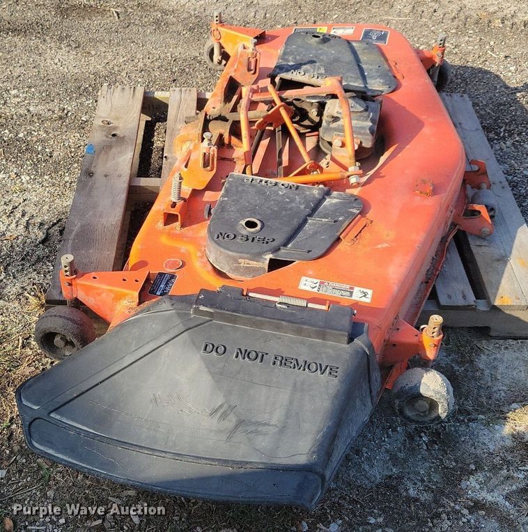 image for item IQ9962 Kubota BX2370  MFWD tractor