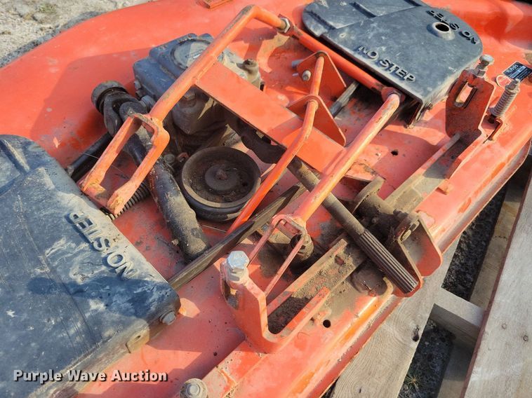 image for item IQ9962 Kubota BX2370  MFWD tractor