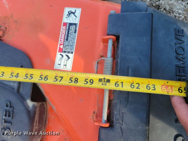 image for item IQ9962 Kubota BX2370  MFWD tractor