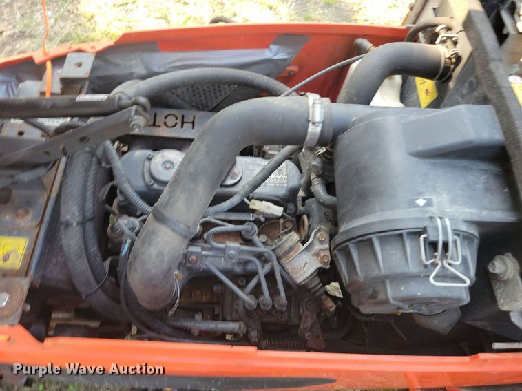 image for item IQ9962 Kubota BX2370  MFWD tractor