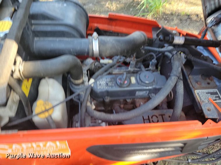 image for item IQ9962 Kubota BX2370  MFWD tractor