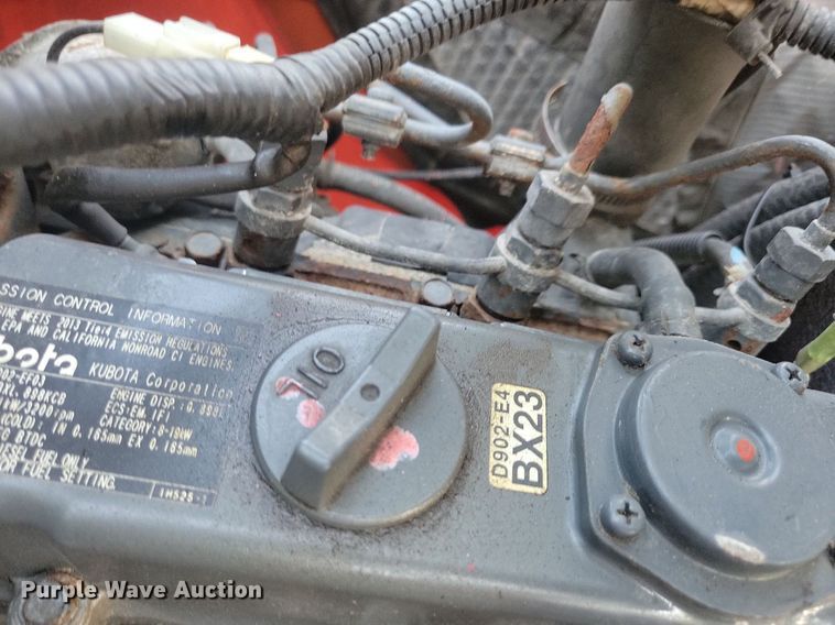 image for item IQ9962 Kubota BX2370  MFWD tractor