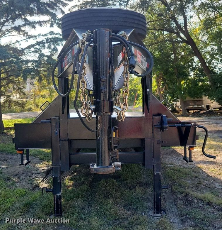 image for item IQ9963 2021 Mac-lander 29GTDWC  equipment trailer