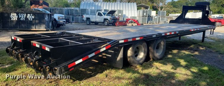 image for item IQ9963 2021 Mac-lander 29GTDWC  equipment trailer