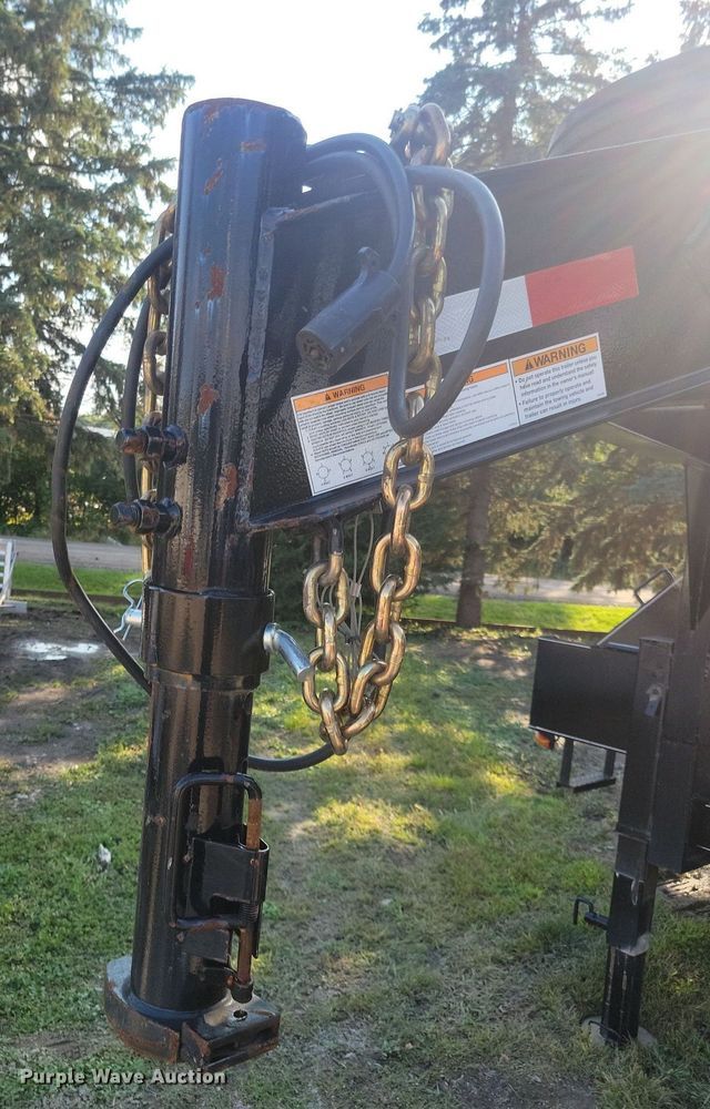 image for item IQ9963 2021 Mac-lander 29GTDWC  equipment trailer